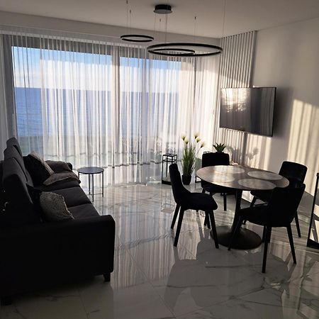 Apartament Z Widokiem Na Morze 5 B W Kompleksie Hevenia Rewal Ngoại thất bức ảnh